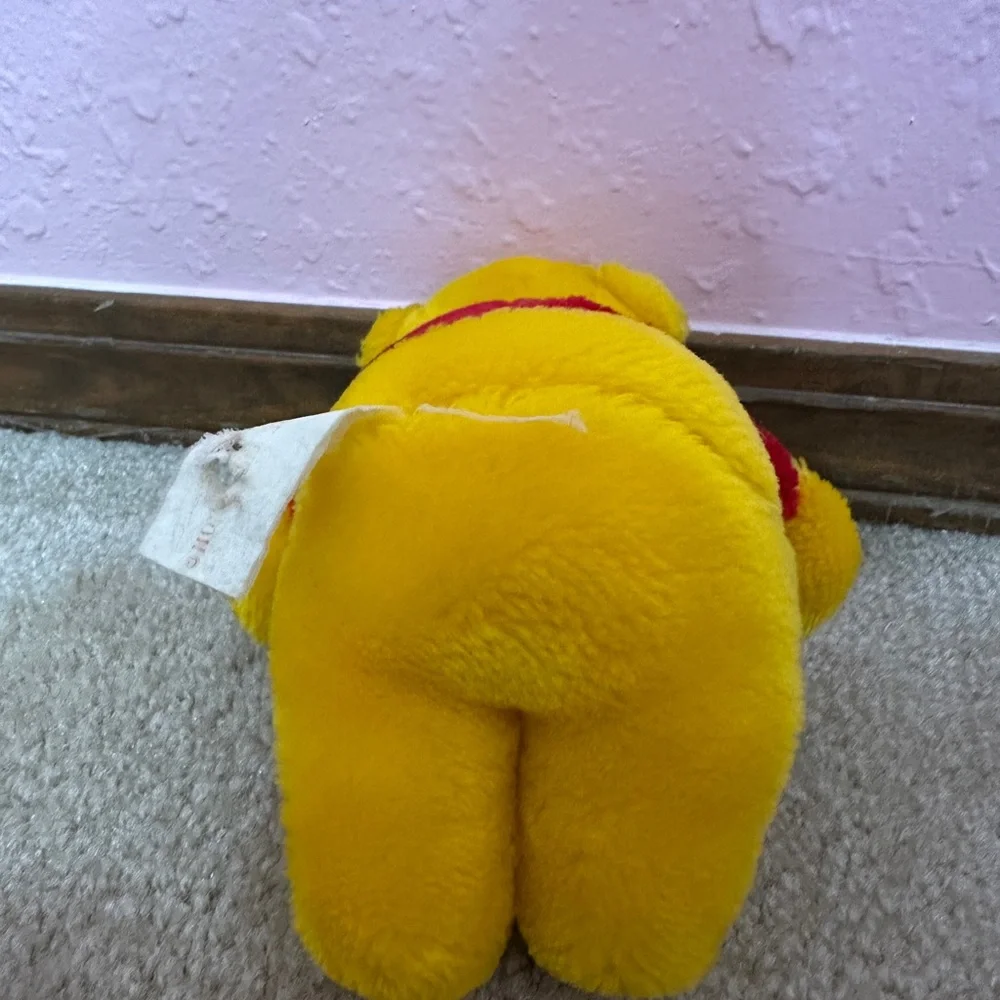 Vintage Winnie The Pooh Sears Walt Disney World Small 6” Plush Bear